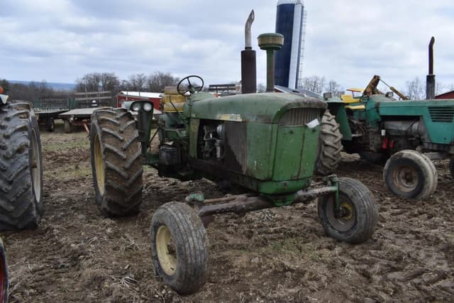 Image of John Deere 4020 equipment image 1