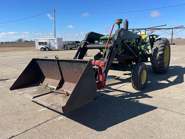 Image of John Deere 4020 equipment image 2