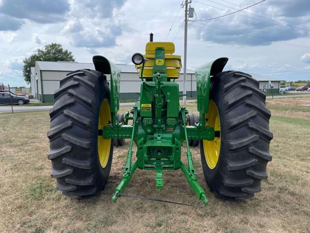 Image of John Deere 4020 equipment image 4