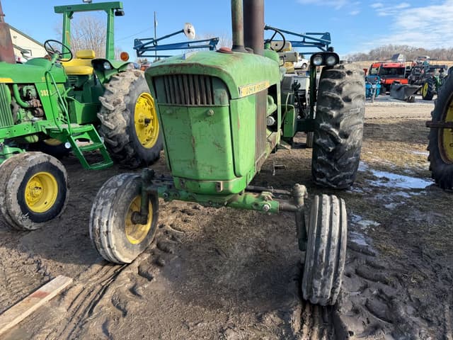 Image of John Deere 4020 equipment image 1
