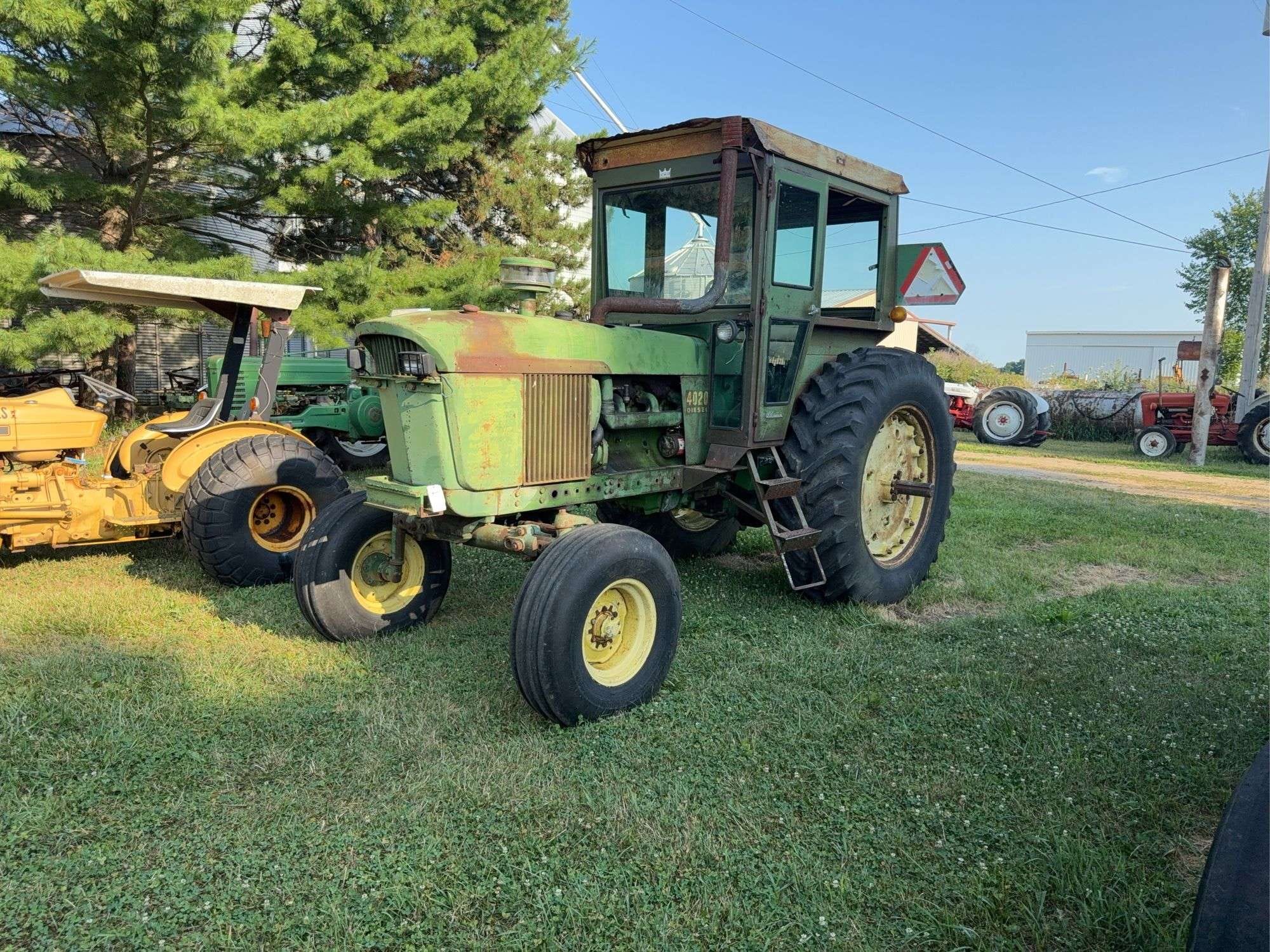 John Deere 4020 Equipment Image0