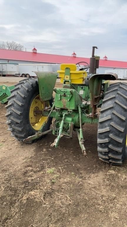 Image of John Deere 4020 equipment image 3