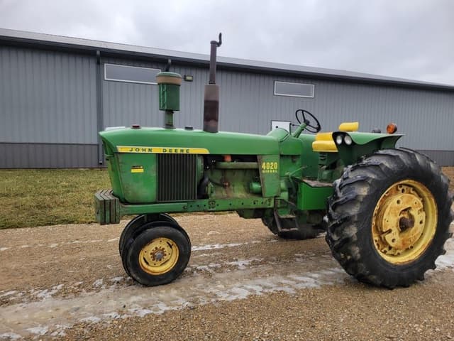 Image of John Deere 4020 equipment image 1