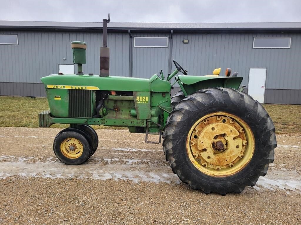 Image of John Deere 4020 Primary image