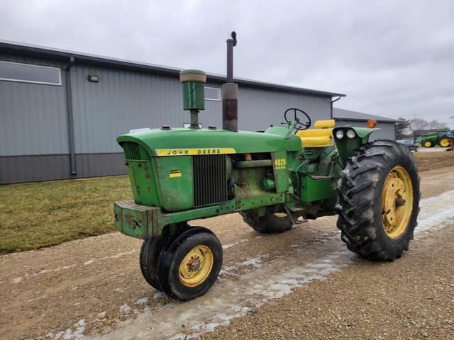 Image of John Deere 4020 equipment image 2