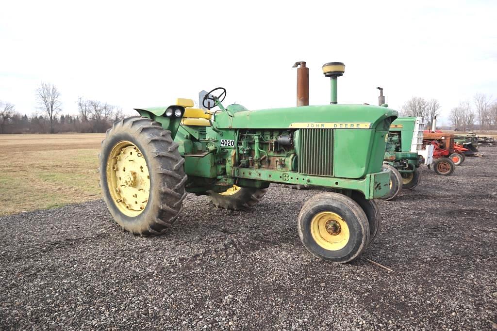 Image of John Deere 4020 Primary image