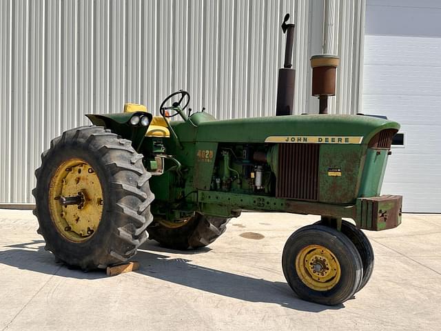 Image of John Deere 4020 equipment image 2