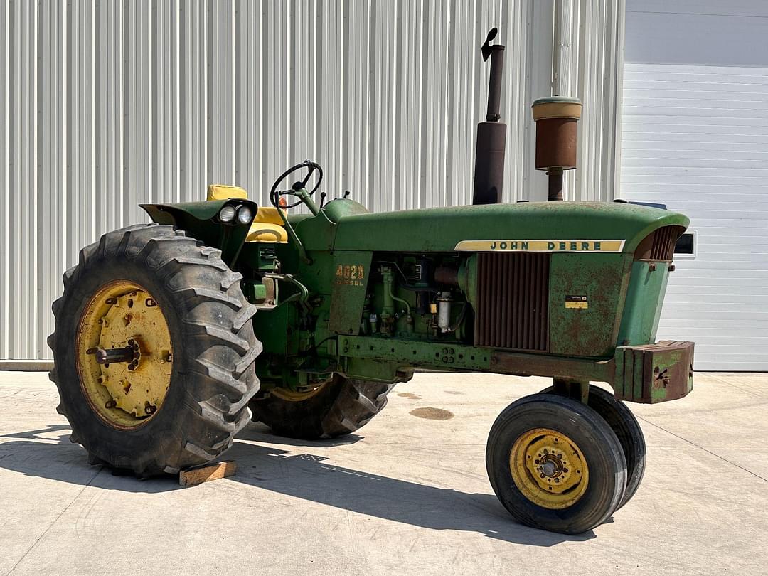 Image of John Deere 4020 Primary image