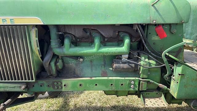 Image of John Deere 4020 equipment image 4