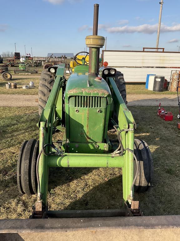 Image of John Deere 4020 equipment image 2