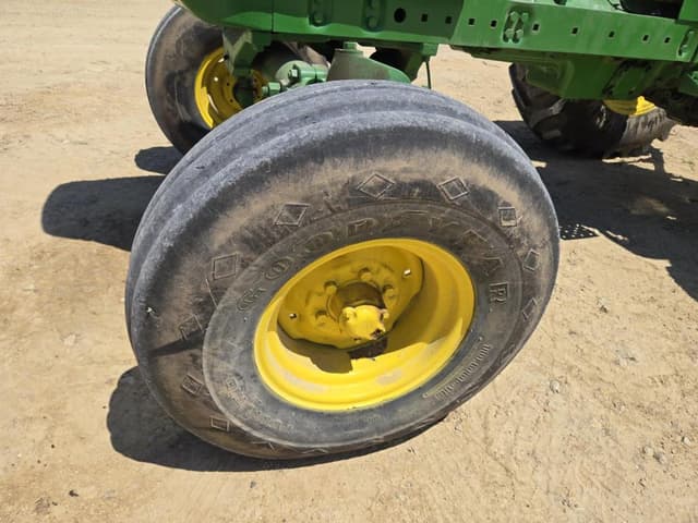 Image of John Deere 4020 equipment image 2