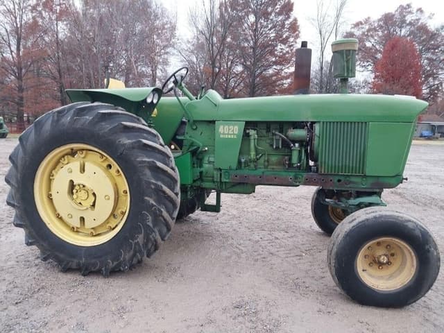 Image of John Deere 4020 equipment image 3