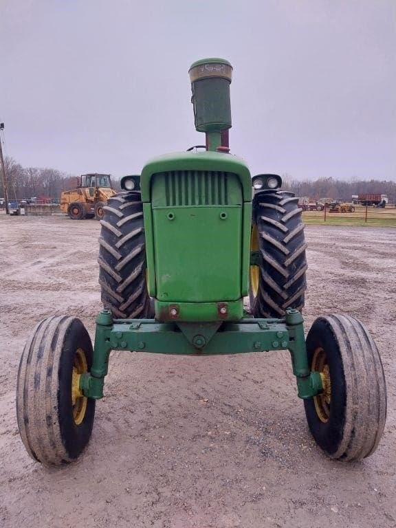 Image of John Deere 4020 equipment image 1