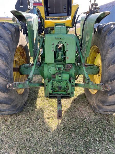 Image of John Deere 4020 equipment image 4