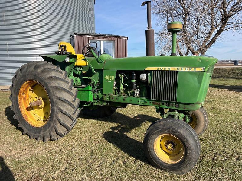 Image of John Deere 4020 Primary image