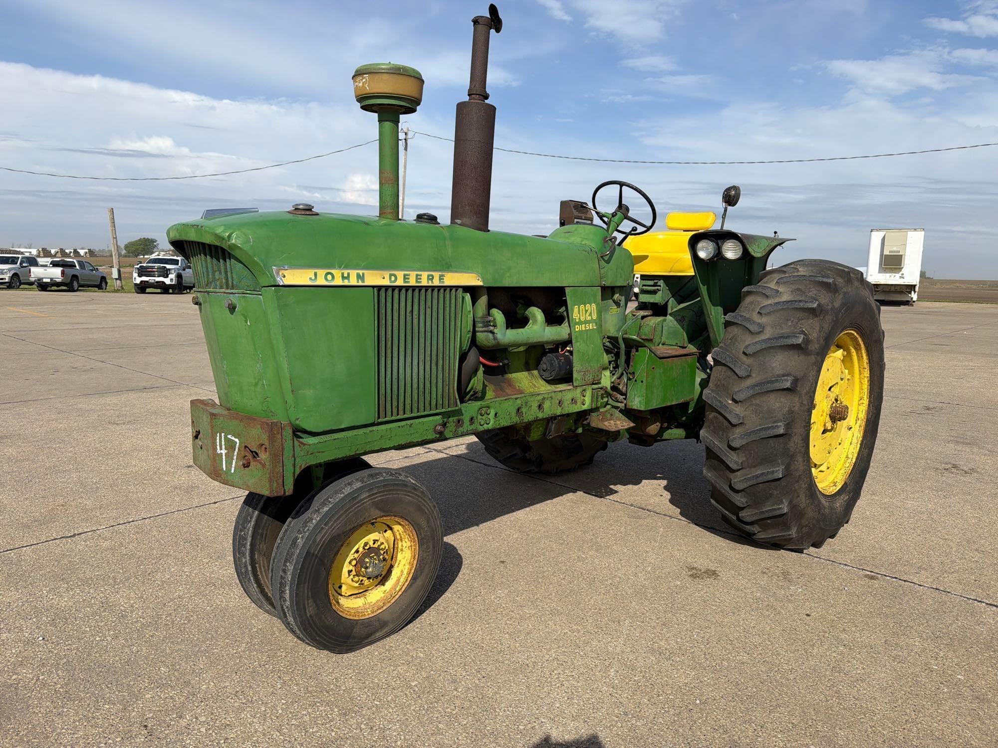 John Deere 4020 Equipment Image0