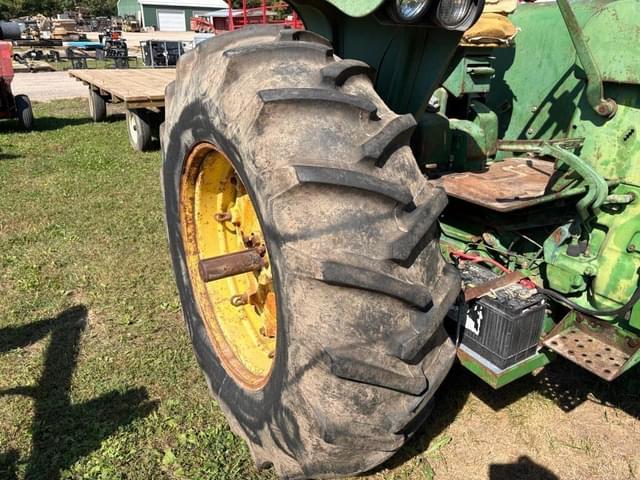 Image of John Deere 4020 equipment image 4