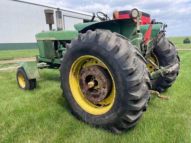 Image of John Deere 4020 equipment image 3