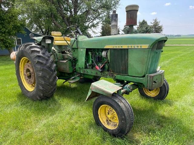 Image of John Deere 4020 equipment image 1
