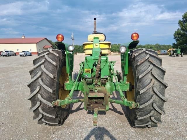 Image of John Deere 4020 equipment image 4