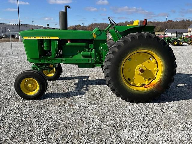 Image of John Deere 4020 equipment image 1