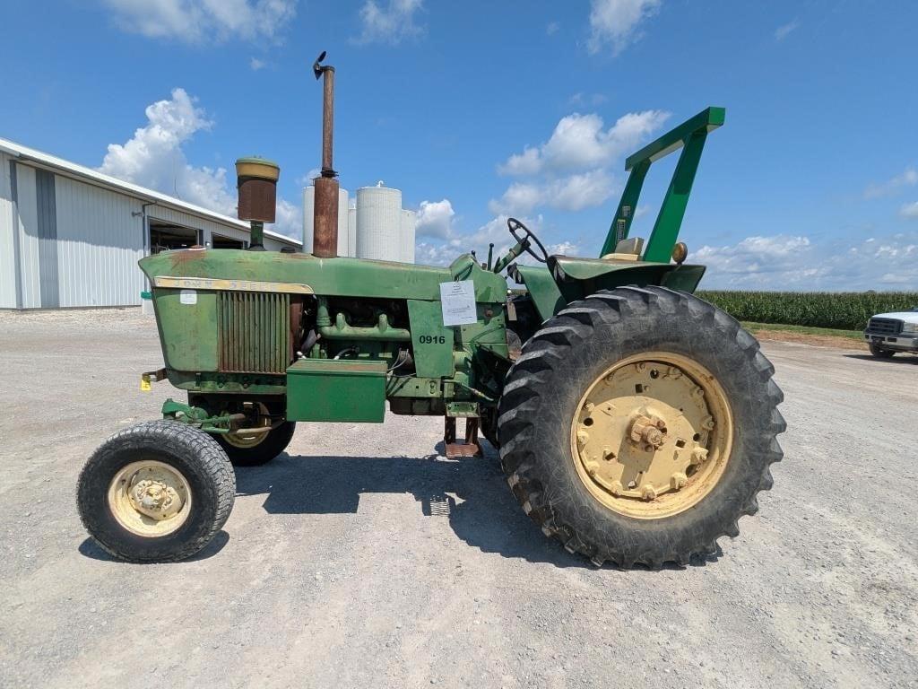 Image of John Deere 4020 Primary image
