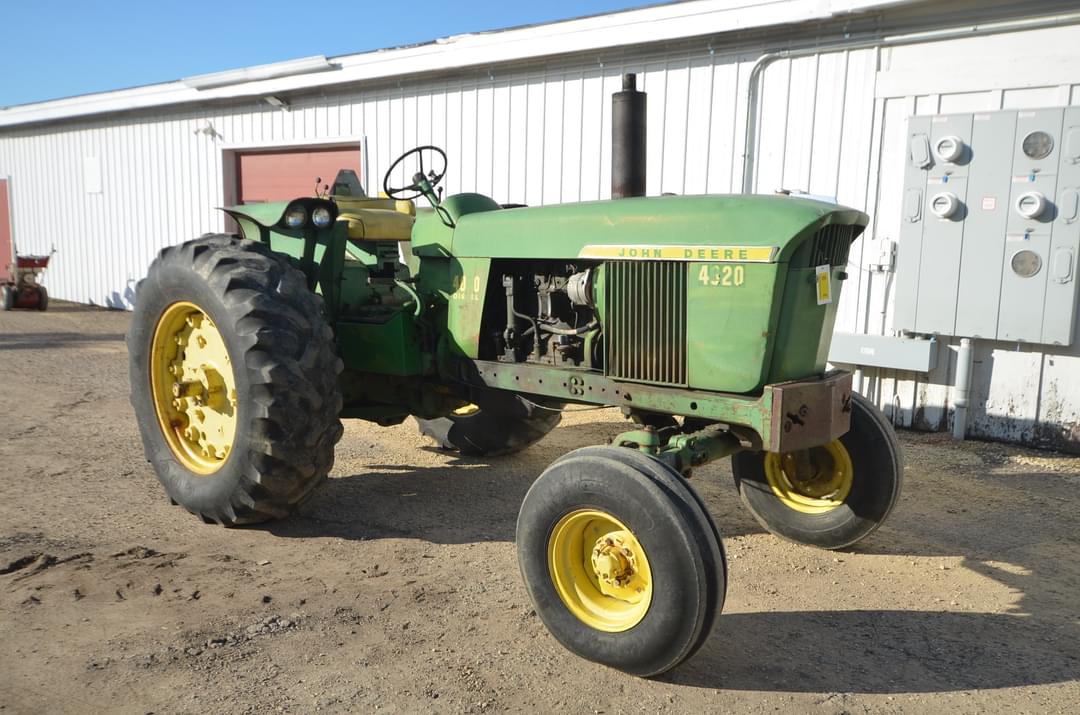 Image of John Deere 4020 Primary image