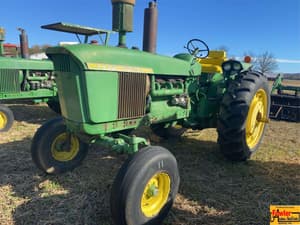 John Deere 4020 Image