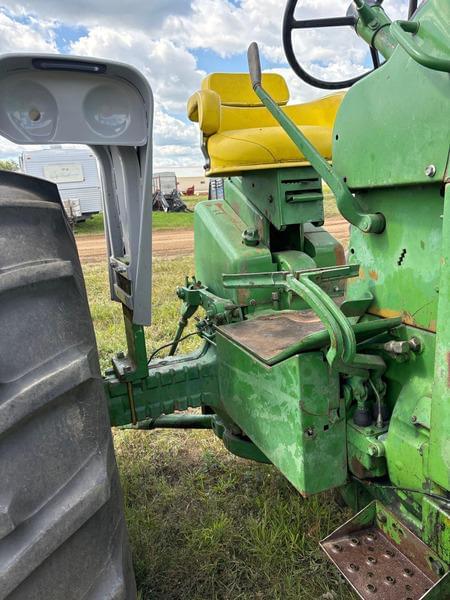 Image of John Deere 4020 equipment image 3