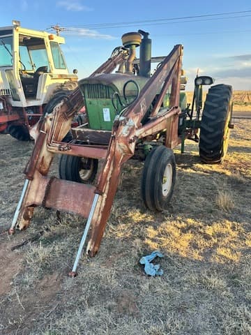 Image of John Deere 4020 Image 1