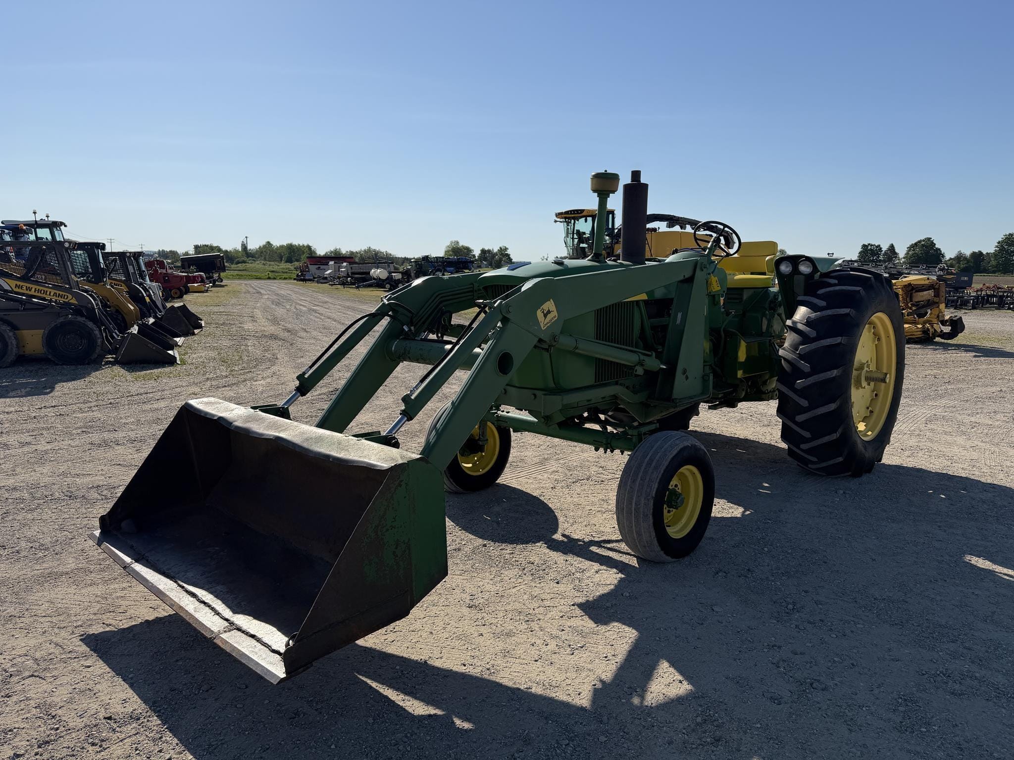John Deere 4020 Equipment Image0