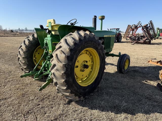 Image of John Deere 4020 equipment image 4
