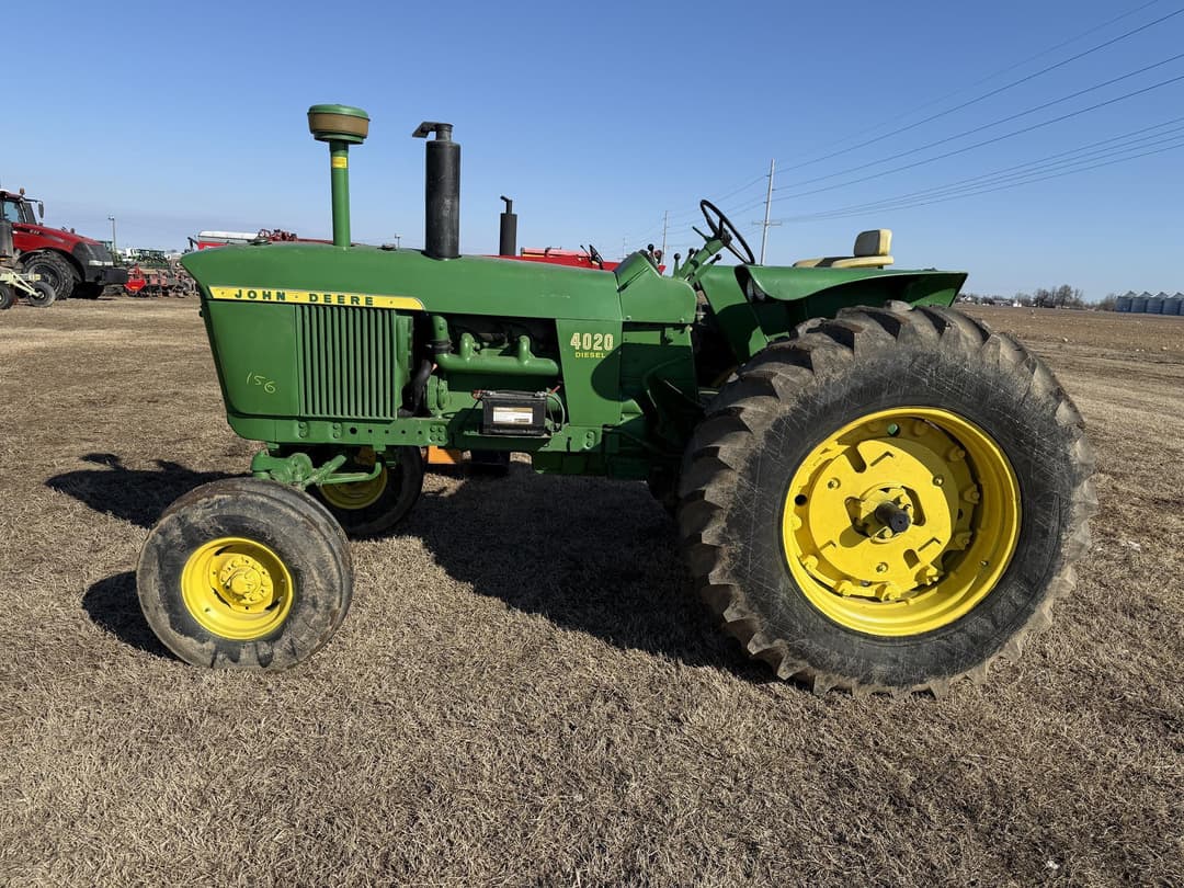 Image of John Deere 4020 Primary image