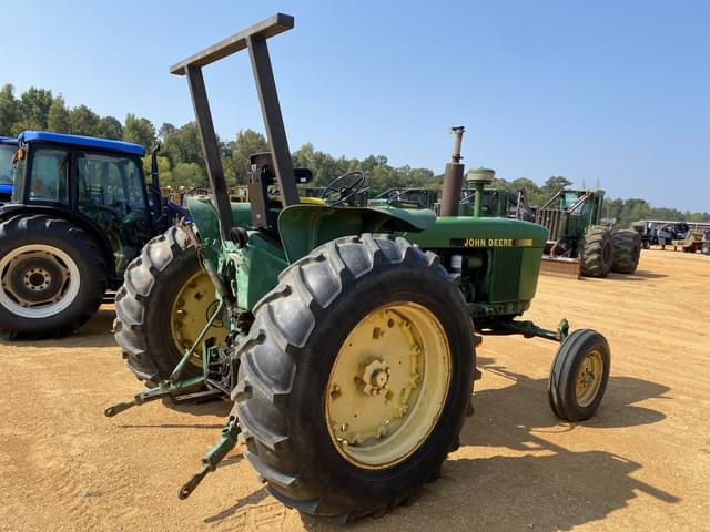 Image of John Deere 4020 equipment image 2