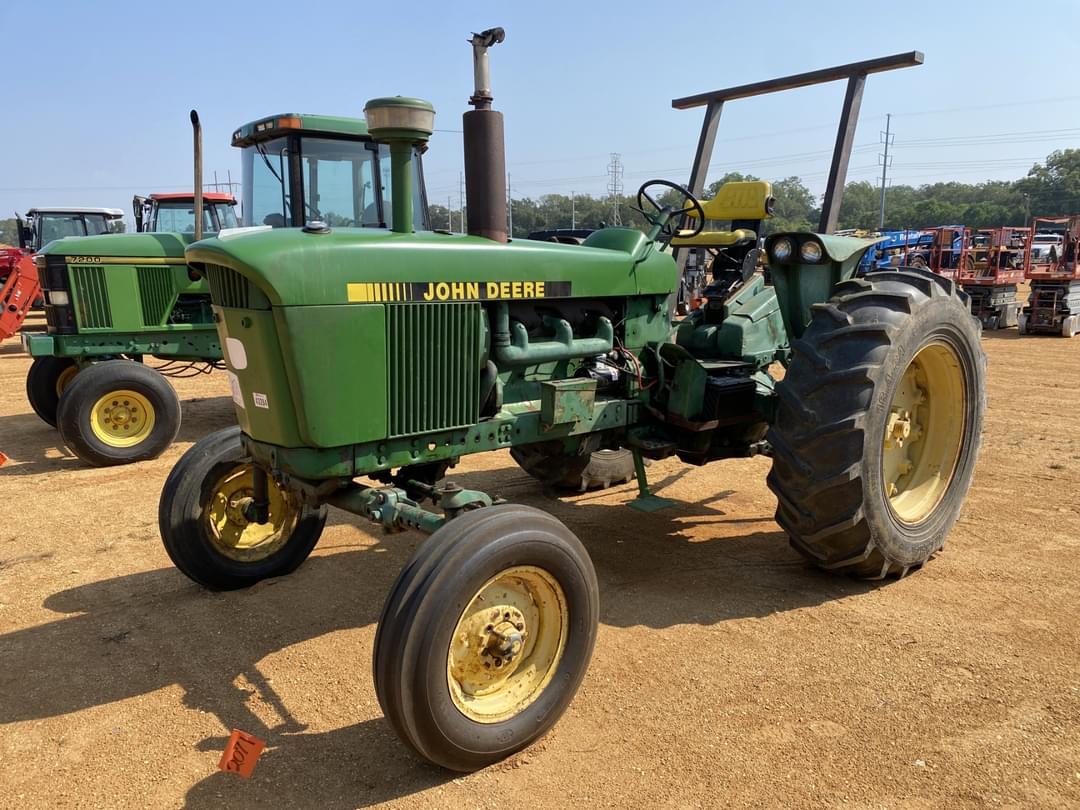Image of John Deere 4020 Primary image