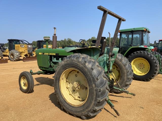 Image of John Deere 4020 equipment image 1