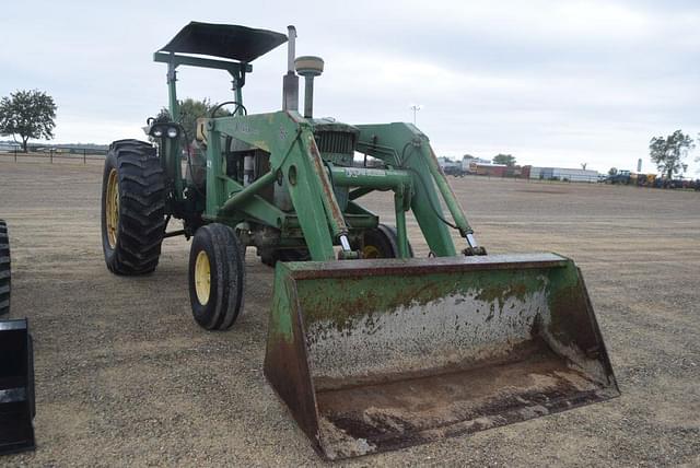 Image of John Deere 4020 equipment image 3