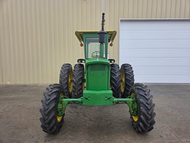 Image of John Deere 4020 equipment image 2