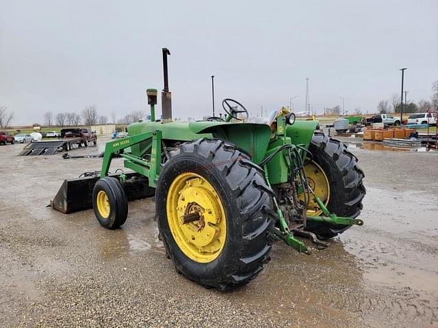 Image of John Deere 4020 equipment image 2