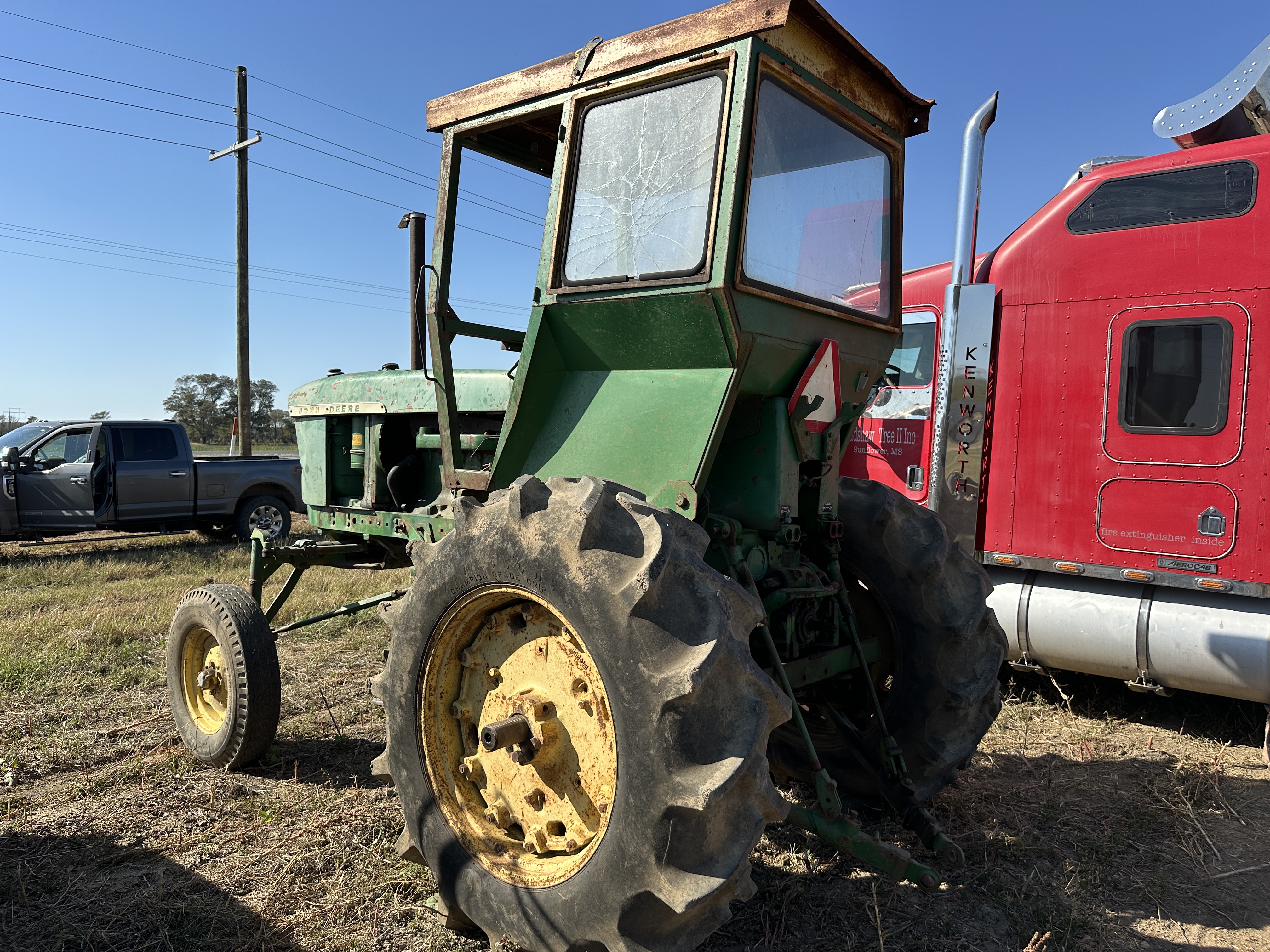 Image of John Deere 4020 equipment image 4