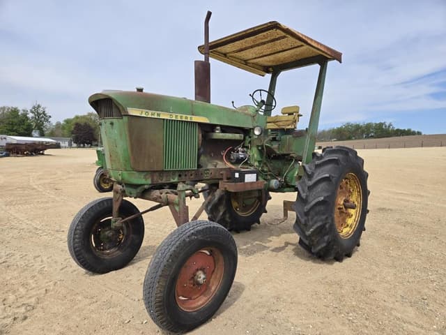 Image of John Deere 4020 equipment image 2