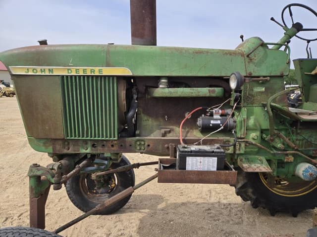 Image of John Deere 4020 equipment image 4