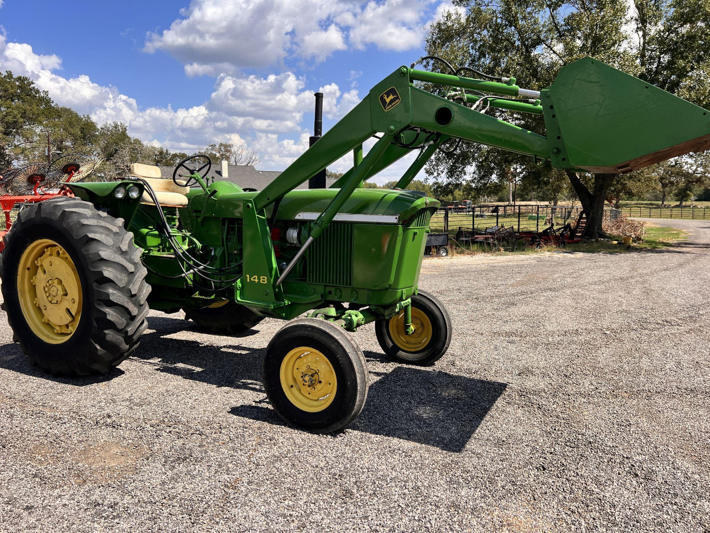 Main image John Deere 4020