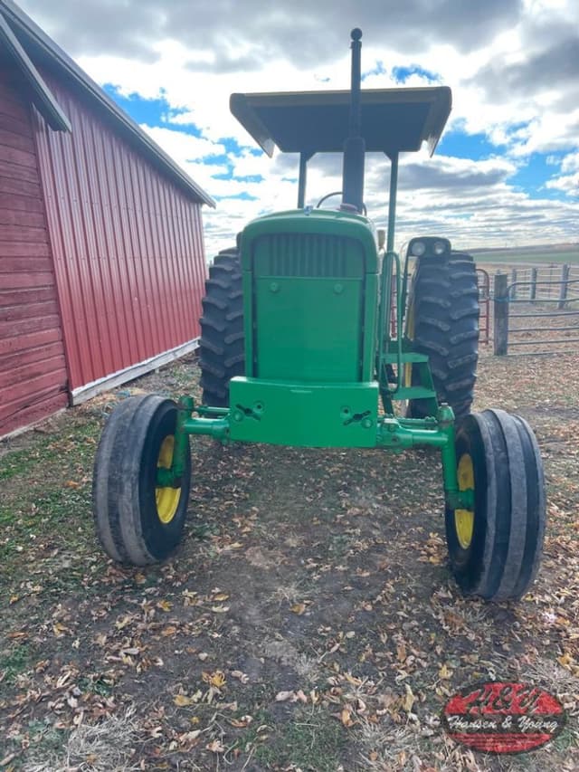 Image of John Deere 4020 equipment image 2