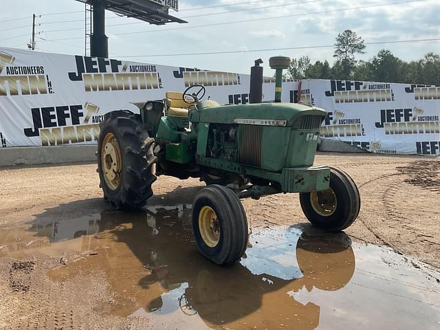 Image of John Deere 4020 equipment image 2