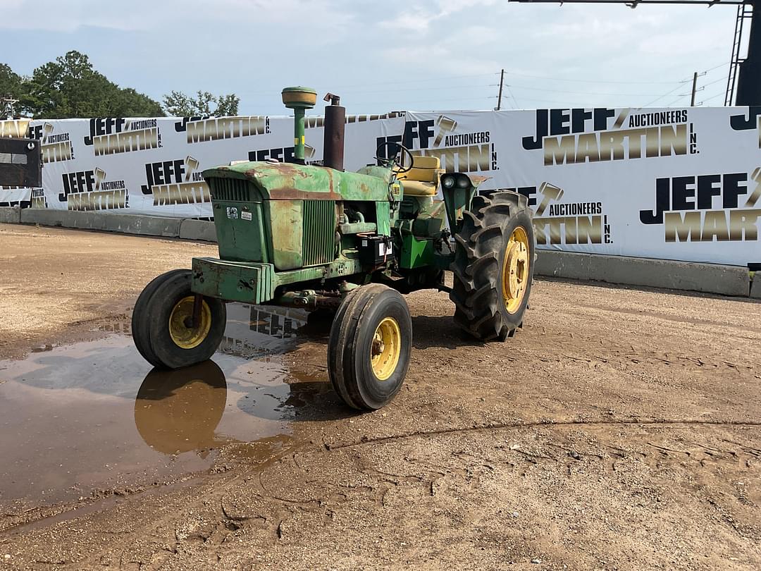 Image of John Deere 4020 Primary image