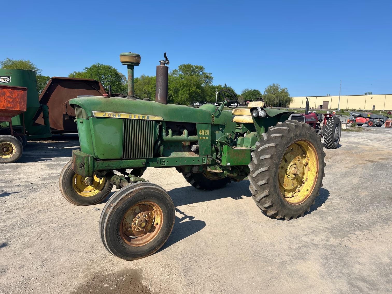 John Deere 4020 Equipment Image0