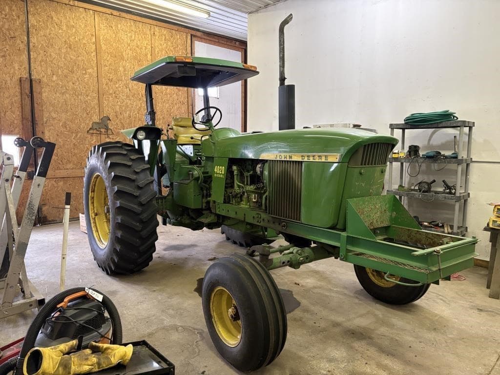 Image of John Deere 4020 Primary image