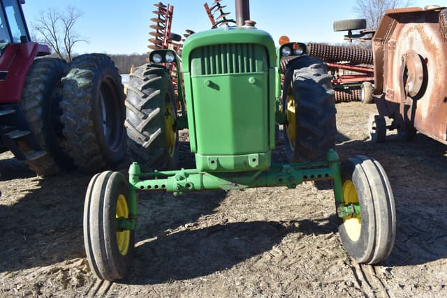 Image of John Deere 4020 equipment image 4