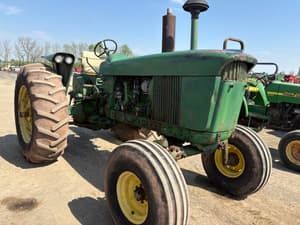 John Deere 4020 Image